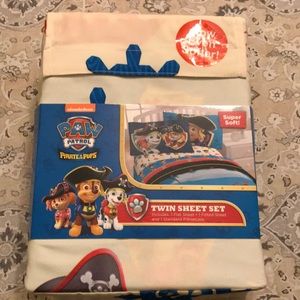 NWT Paw Patrol sheet set